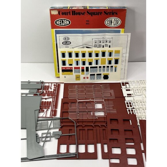 Heljan Con-Cor HO 903 Court House Square series “Crookville Bank Block” - Picture 2 of 15